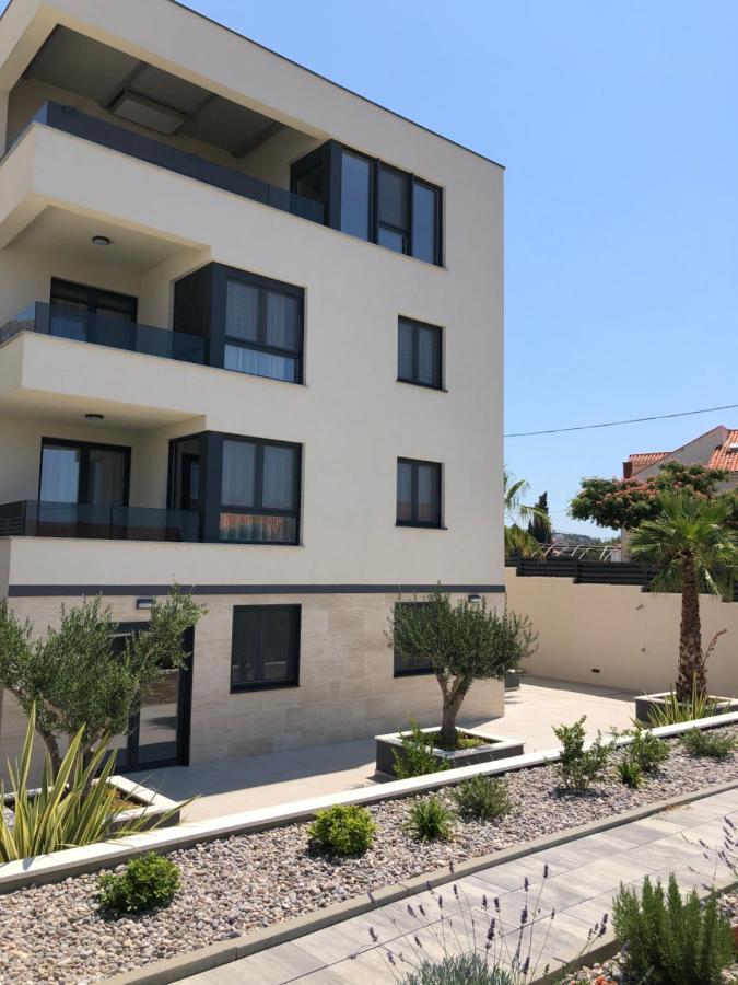 Apartments Villa 19 Podstrana Esterno foto
